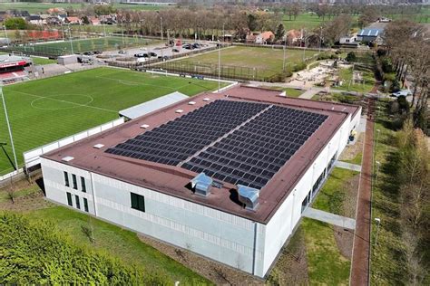 Diagram: energiestromen en zonnepanelen op Sportpark Glanerbrook