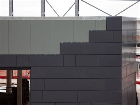 Voorbeeld van Kingspan sandwich gevelpanelen