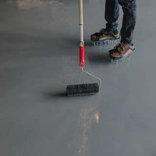 Infographic met de belangrijkste voordelen van transparante epoxy vloercoating