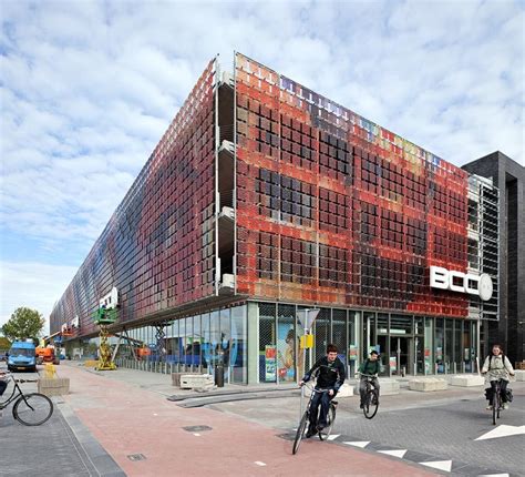 Infografiek: Vergelijking winkelgebied vroeg vs. nu in Lelystad