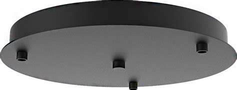 Close-up montage rozet rond plafond met verlichting
