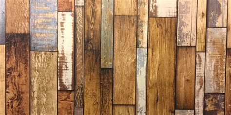 Collage van verschillende soorten sloophout behang in diverse kleuren