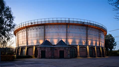 Diagram: werking van een gashouder met interdrijvend dak