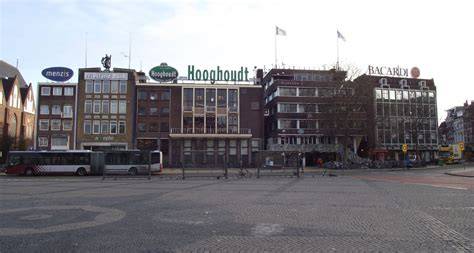 Foto: Bomengroep Grote Markt Oostzijde