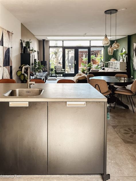 Case study collage: woonbeton in woonkamer en keuken