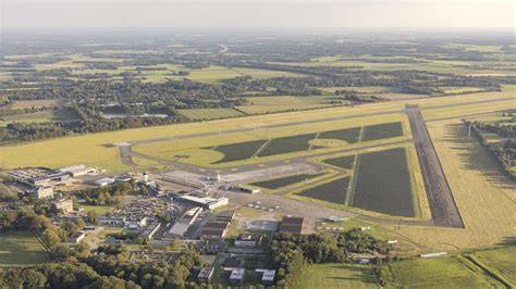 Overzichtskaart van het beheersgebied voorterrein Groningen Airport Eelde