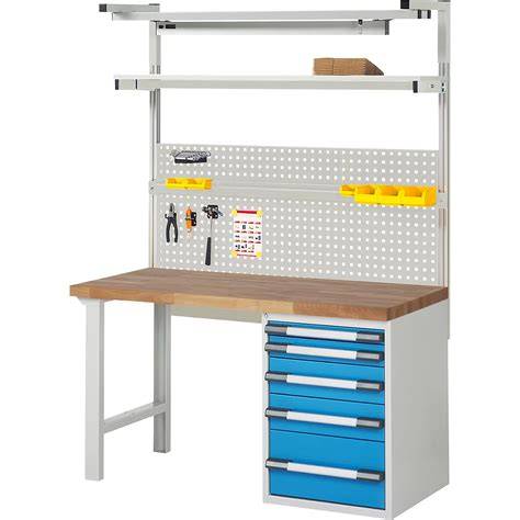 Infographic: Type 33 systeemopbouw met 3 platen en 3 convector-lamellen