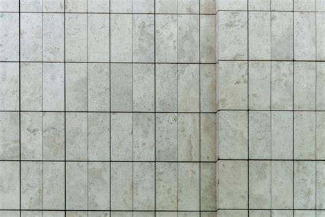 Infographic: Stappenplan voor tegelen op hout