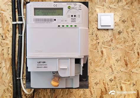 Schema dat de installatie van een slimme meter illustreert, met de potentiële risico's voor de CV-ketel.