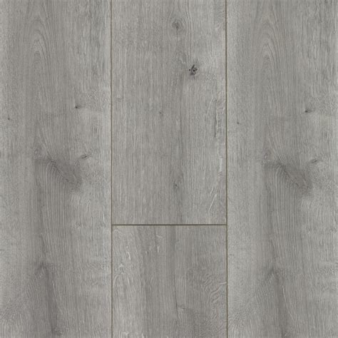 Voorbeeld van een interieur met Grand Oak grijs eiken laminaat, dat de ruimtelijkheid benadrukt.