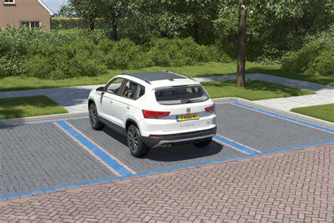 Blauwe auto op weg, highlight van kleur