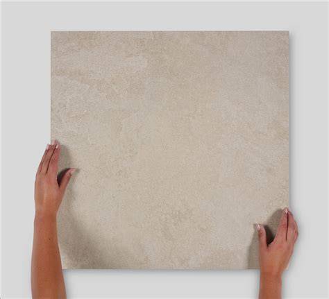 Infographic: kleurverloop grijs en textuurvariaties in de Saqu Neutral Collection