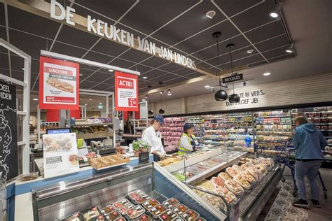 Infographic: Overzicht van openingsdata en ombouw naar Albert Heijn