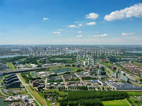 Foto showroom Capelle aan den IJssel: taupe behangstalen