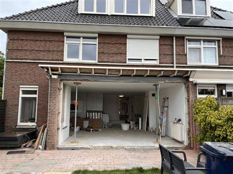Infographic: Drie scenario’s draagmuur verwijderen (dragend vs niet-dragend) en benodigde constructies