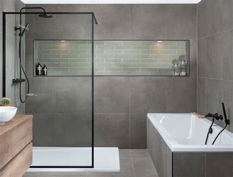 Voorbeeld van een 60x60 halfsteensverband in een moderne badkamer