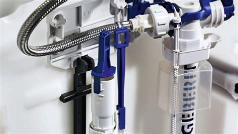 Waterbesparing met tweeknopsbediening Geberit UP100