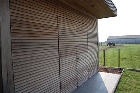 Illustratie: open vs. gesloten gevelbekleding met ventilatie