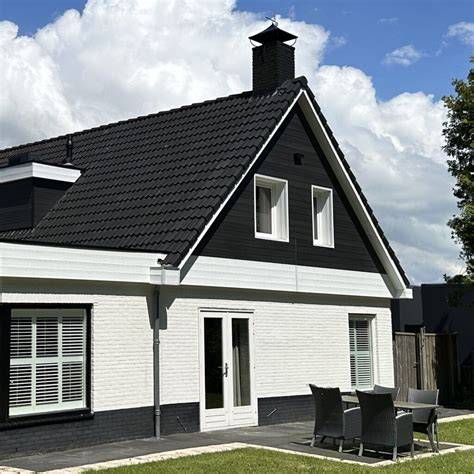 Voorbeeldkleuren: zwart, grijs, wit op rabatdelen