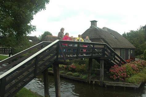 Foto: Giethoorn met bruggetjes