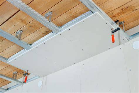 Infographic: overzicht verlaagd plafond opbouw met Knauf systeem
