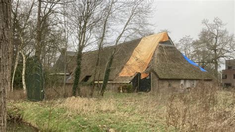 Boerderij Rossum: Rijksmonument met scheuren