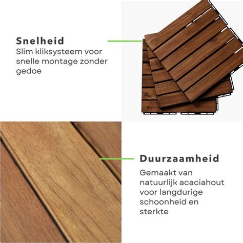 Vergelijking van een nieuwe houten vlondertegel naast een verwassen exemplaar.