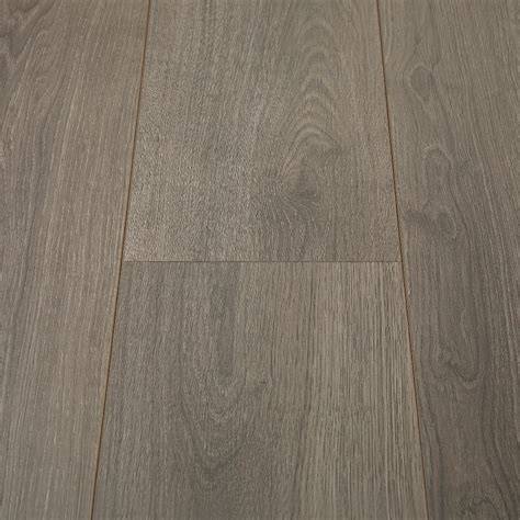 Afbeelding van grijs eiken laminaat met V-groef en houtlook