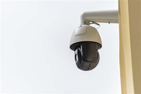 Top 10 beveiligingscamera's voor buiten (utrukking van fabrikanten en modellen)