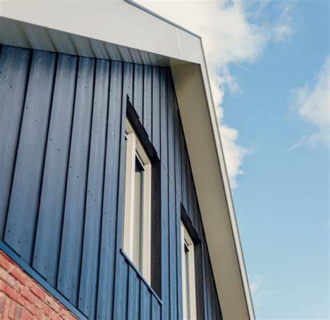 Foto: prefab kap en topgevels in productiehal
