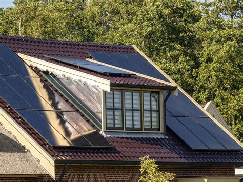 Infographic: Schaduwimpact zonnepanelen bij dakkapel