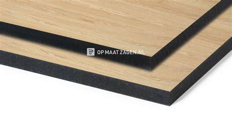 Infographic: Productiestappen van zwart MDF (dunningshout tot eindpaneel)