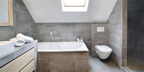 Badkamers onder schuine daken - inspiratie