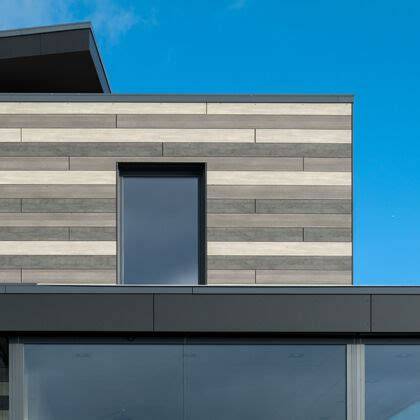 Voorbeeld gevel met Pura NFC stroken in een woonwoning