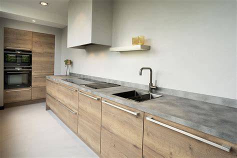 Infographic: Betonlook toepassingen in de keuken (fronten, blad, achterwand, vloer)