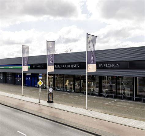 Display: showroom in Den Bosch met verschillende bestratingsmaterialen