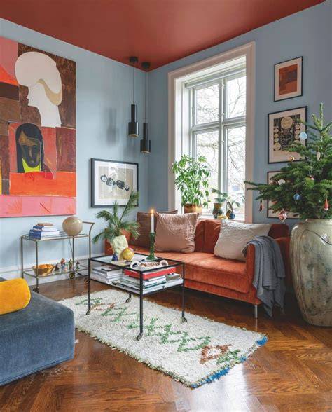 drie huisstijlkleuren in Huizen-winkel