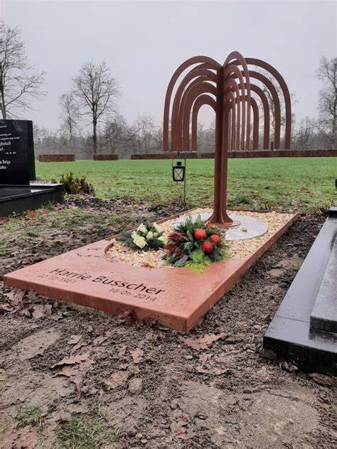 Cortenstaal grafmonumenten foto