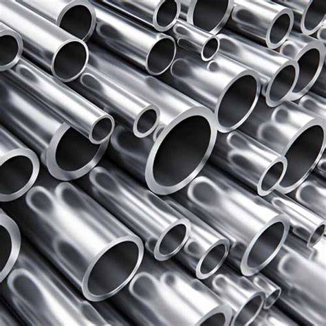 https://example.com/images/steel-look.jpg