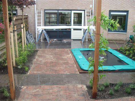 Infographic: overzicht stappen bekisting ingegraven trampoline
