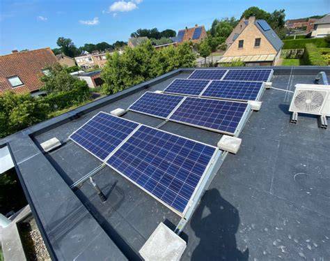 Infographic: Verschillende verzekeringsscenario's voor zonnepanelen (opstal vs inboedel vs aparte verzekering)