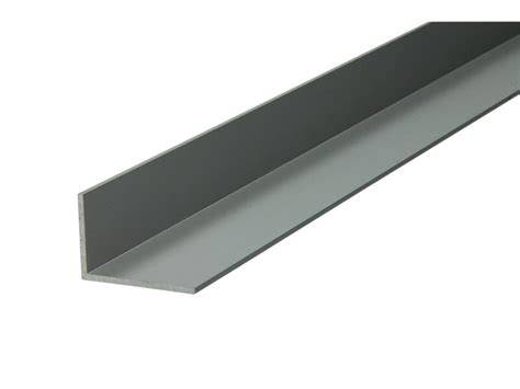 Afmetingen 30x20 mm hoekprofiel in 2 mm wanddikte