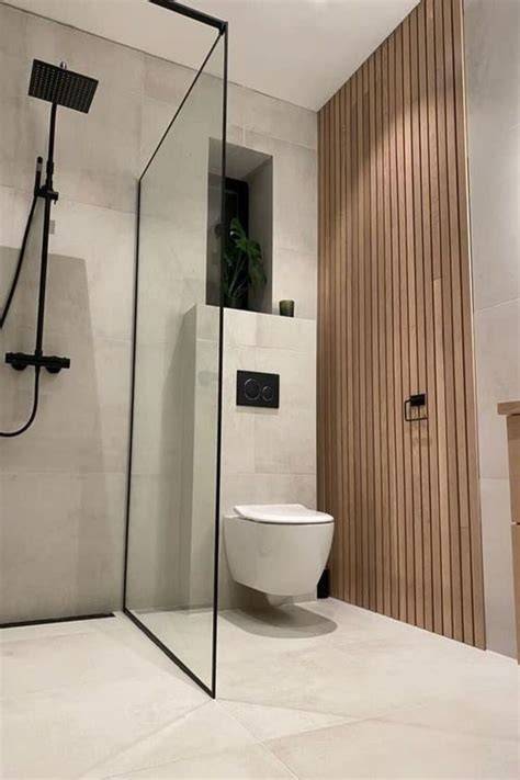 minimalistische badkamer met zwarte armaturen