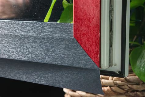 photo: verschillende afwerkingen kozijnfolie (mat, glans, houtlook)