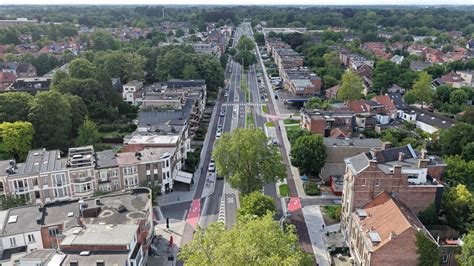 Afbeelding: Overzicht van Mortsel met Gevaert-schoorsteen