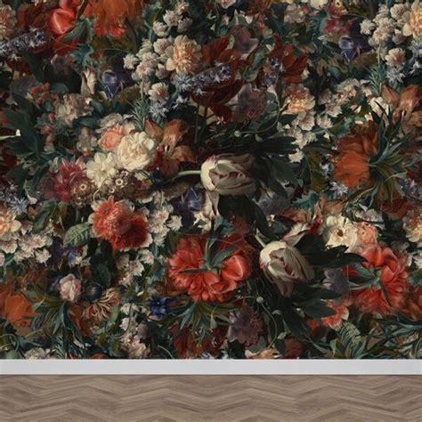 Strepen en bloemen patroon op behang