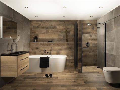 Foto van een badkamer met combinatie van wand- en vloertegels van vtwonen