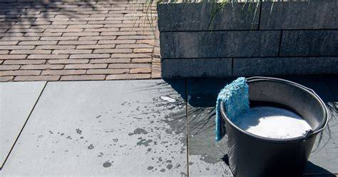 Checklist: Do’s en Don’ts bij terrastegels reinigen