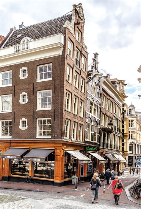 Afbeelding: Voorgevel op vlucht (Amsterdamse binnenstad)