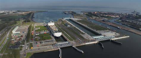 Bezoekersroutes en sluis in MRSA-isolatie